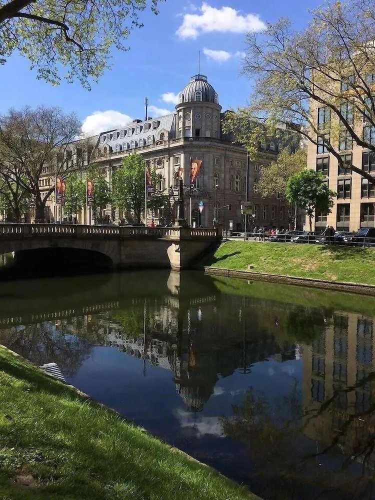 Hotel Weidenhof Дюссельдорф